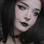 Figurinhas e namoro online